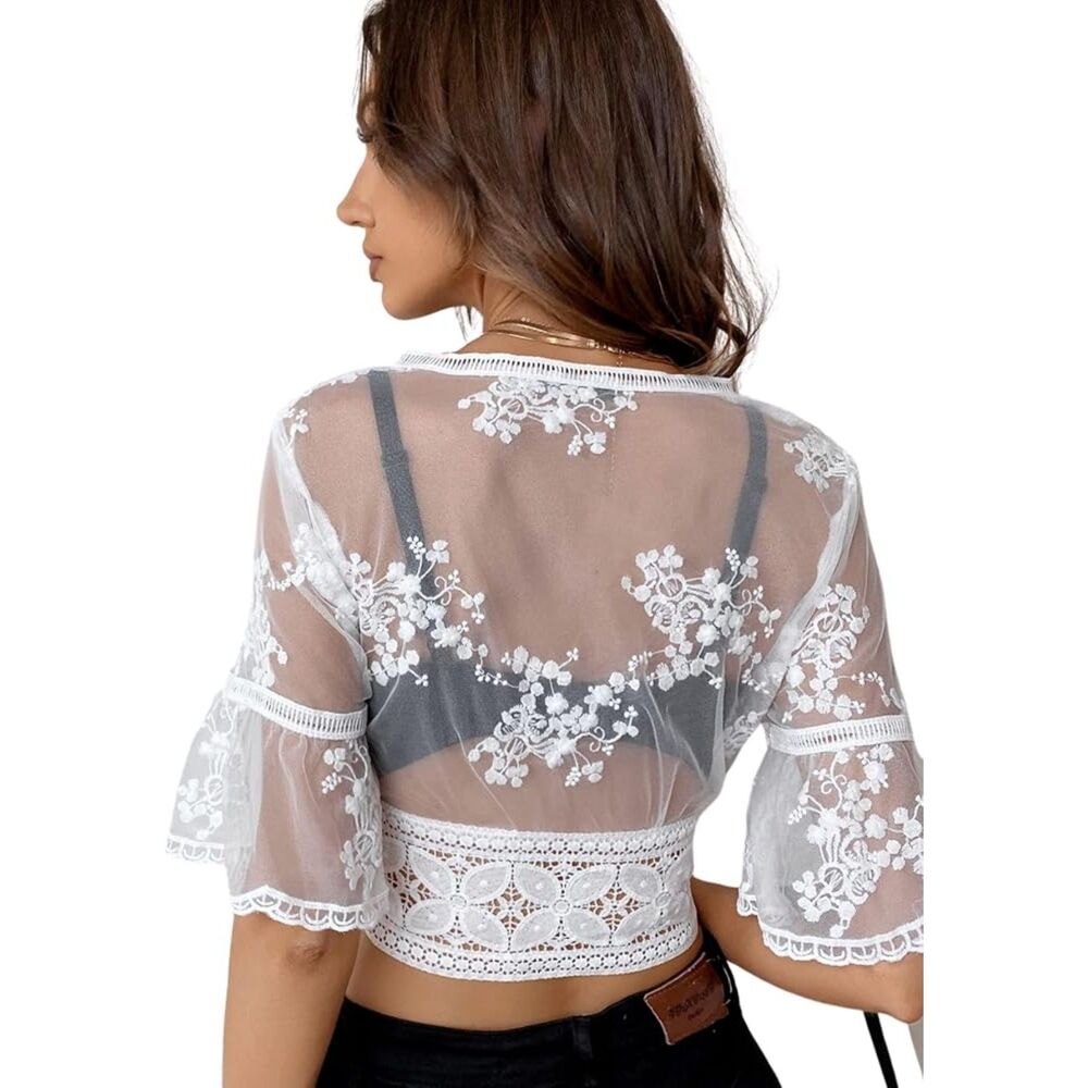 Redz Lion White Floral Embroidered Sheer Lace Crop Top Size Medium Boho